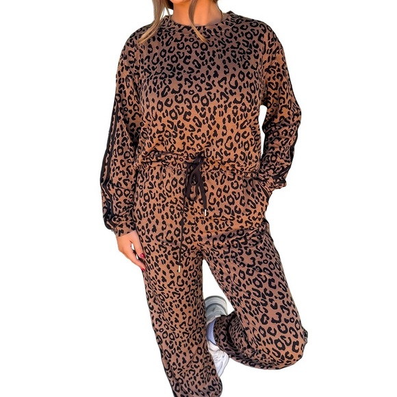 Leopard Print 2 PC Set - Picture 13 of 16